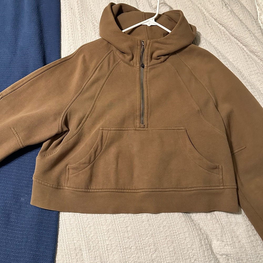 Lululemon scuba quarter zip cropped hoodie